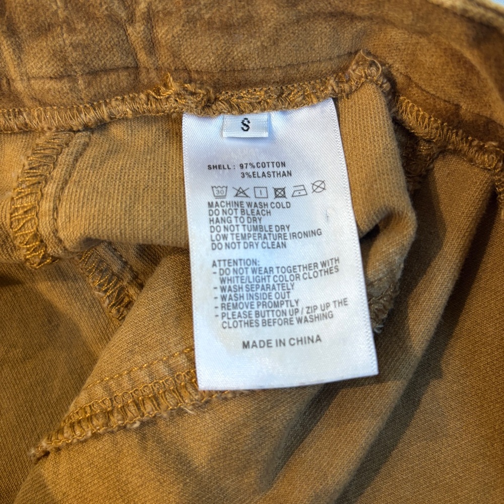 Brandy Melville Skirt in Bronze Velveteen, Like New 😍 - Picture 11 of 11